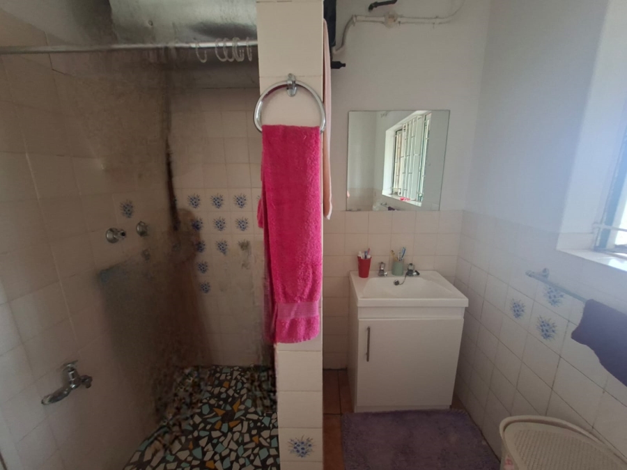 1 Bedroom Property for Sale in Lewisham Gauteng