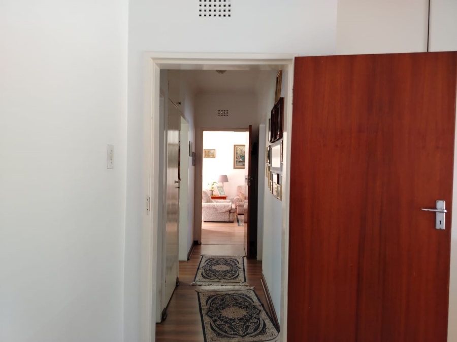 4 Bedroom Property for Sale in Three Rivers Proper Gauteng