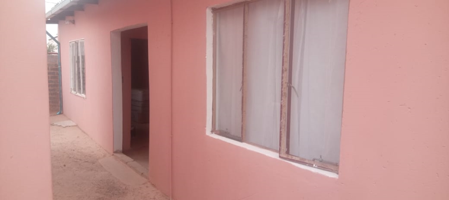 5 Bedroom Property for Sale in Savanna City Gauteng