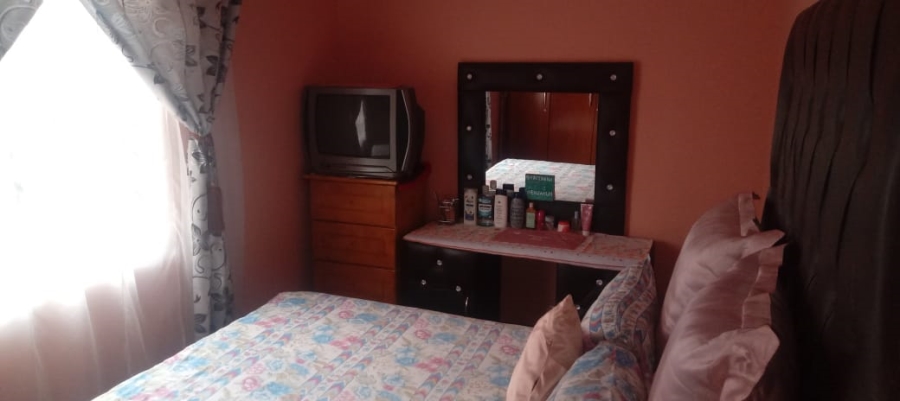 5 Bedroom Property for Sale in Savanna City Gauteng