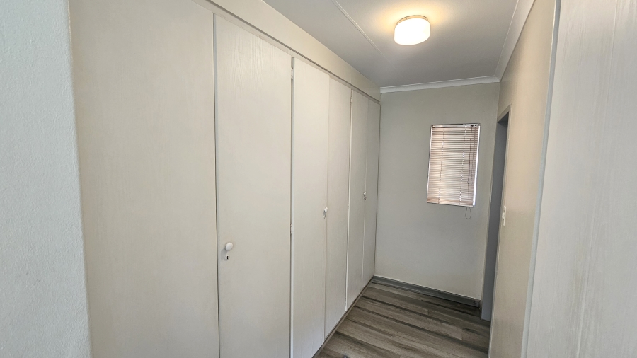 2 Bedroom Property for Sale in Moreleta Park Gauteng