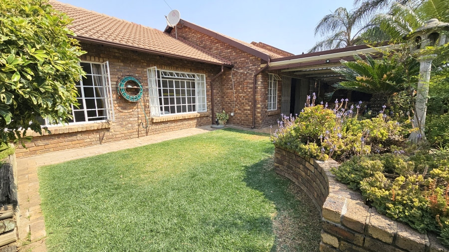 2 Bedroom Property for Sale in Moreleta Park Gauteng
