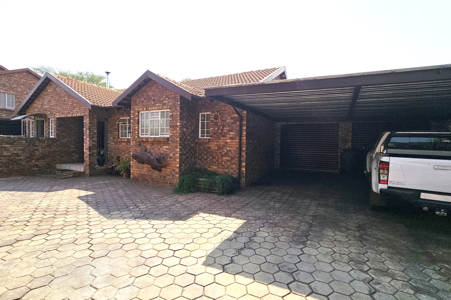 2 Bedroom Property for Sale in Moreleta Park Gauteng