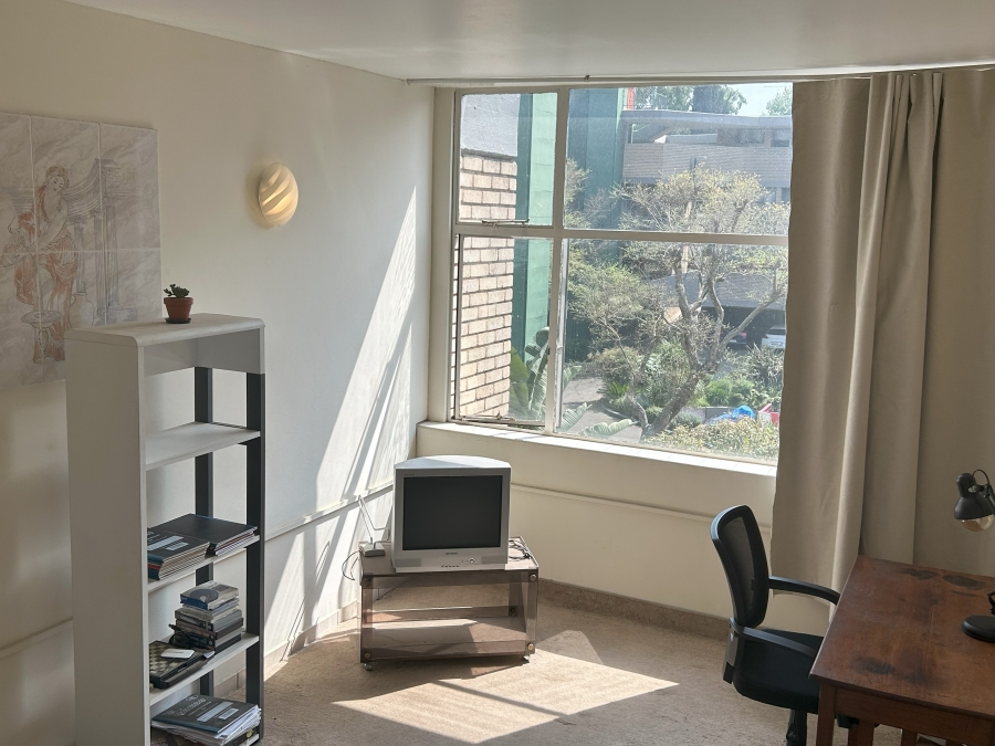 1 Bedroom Property for Sale in The Gardens Gauteng