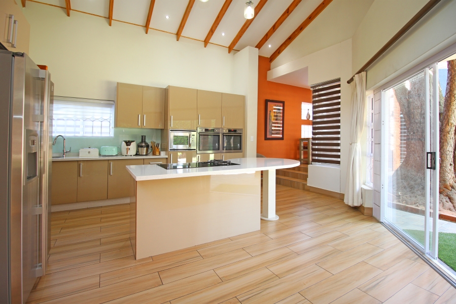 5 Bedroom Property for Sale in Houghton Estate Gauteng