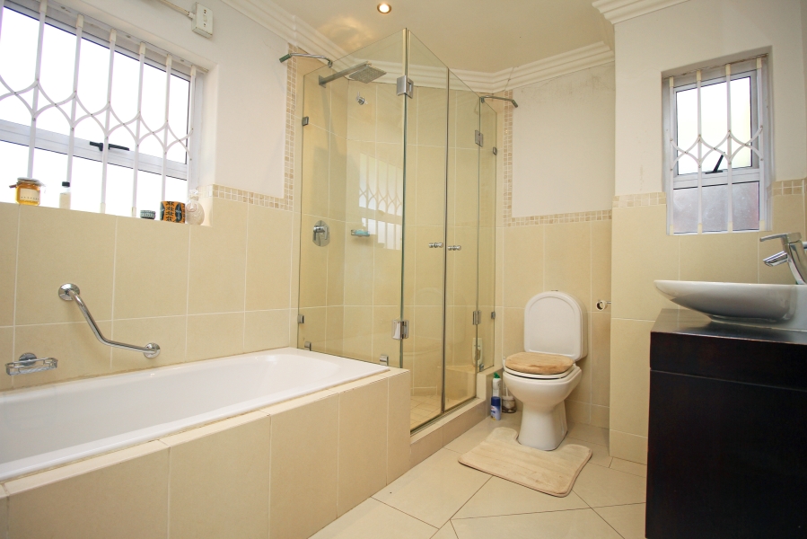 5 Bedroom Property for Sale in Houghton Estate Gauteng