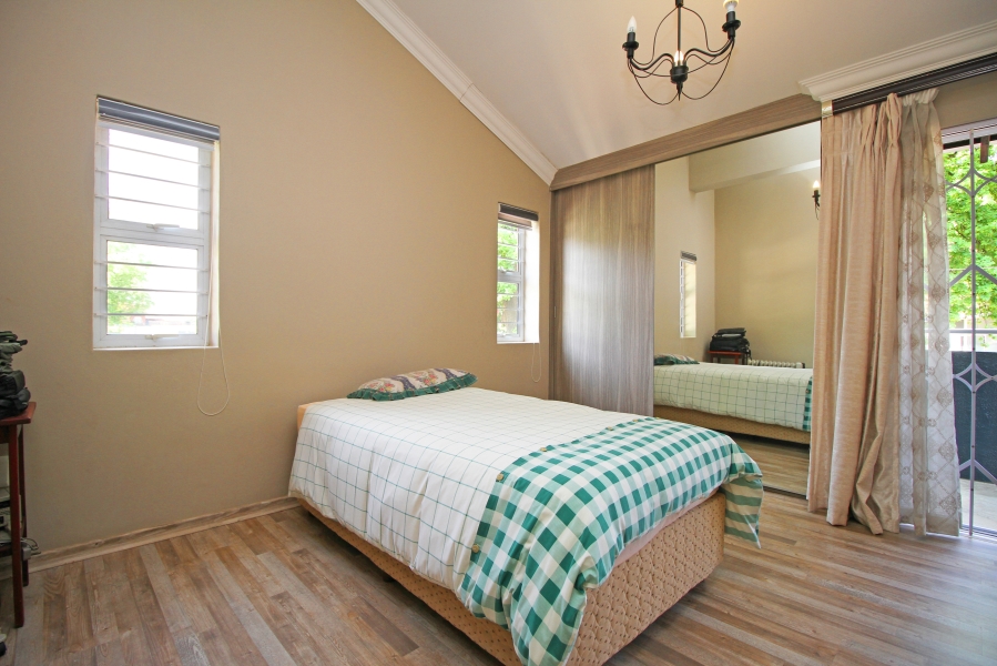 5 Bedroom Property for Sale in Houghton Estate Gauteng