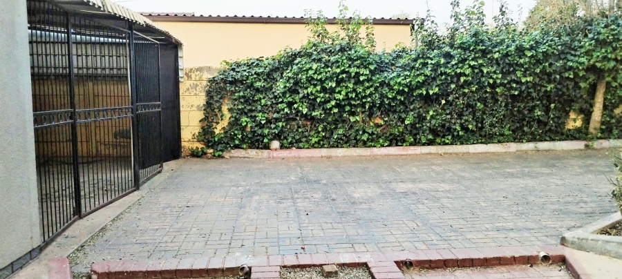 4 Bedroom Property for Sale in Dan Pienaarville Gauteng