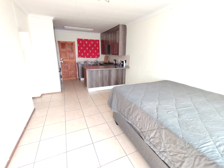2 Bedroom Property for Sale in Heuwelsig Estate Gauteng