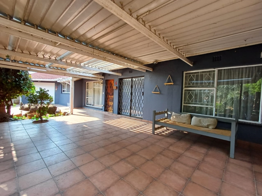 3 Bedroom Property for Sale in Krugersrus Gauteng