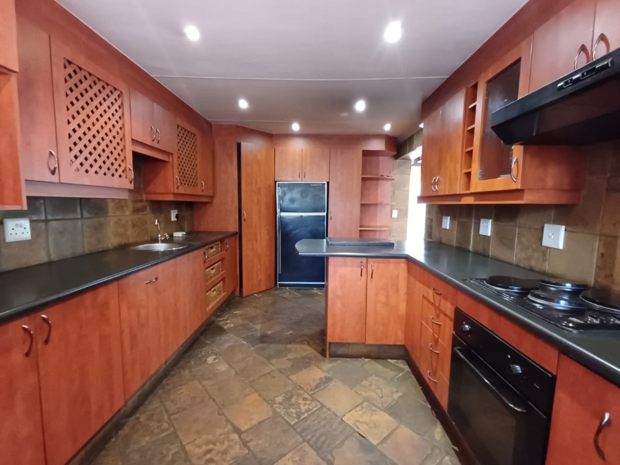 3 Bedroom Property for Sale in Krugersrus Gauteng