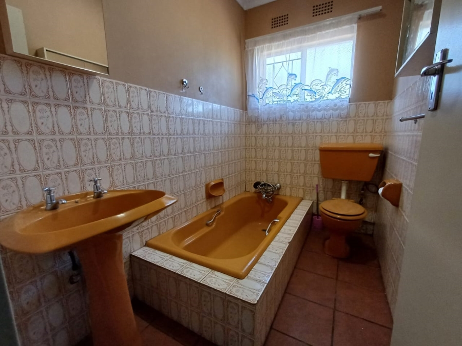 3 Bedroom Property for Sale in Krugersrus Gauteng