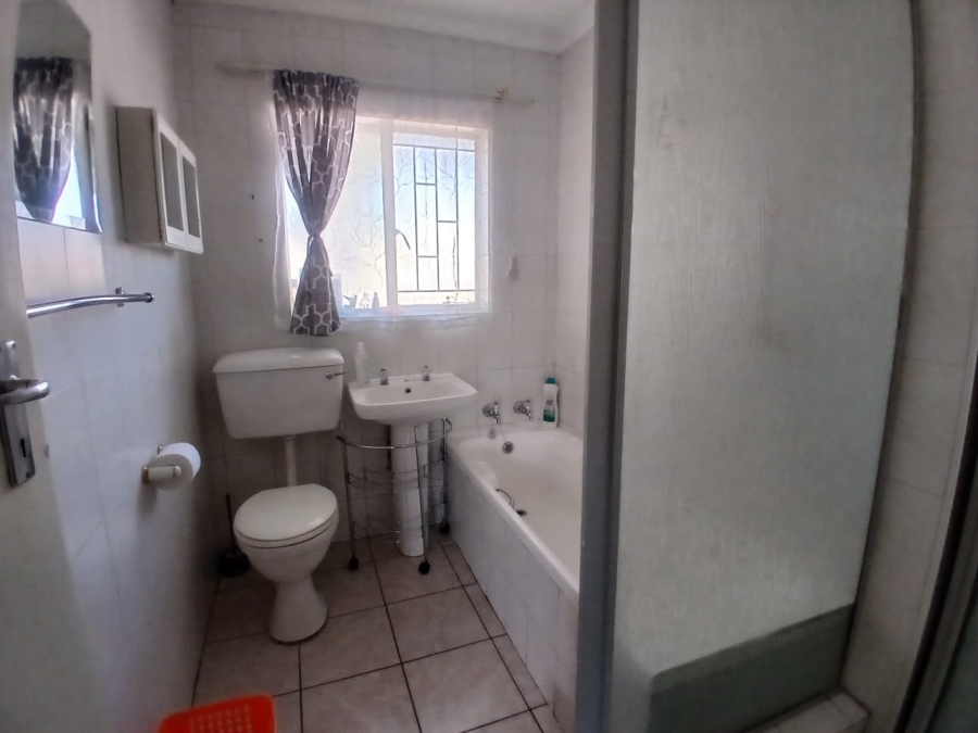 3 Bedroom Property for Sale in Terenure Gauteng