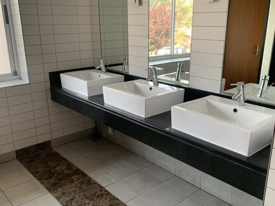 To Let commercial Property for Rent in Woodmead Gauteng