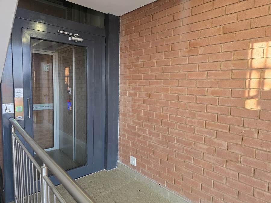 To Let commercial Property for Rent in Glen Marais Gauteng