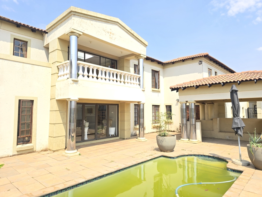 7 Bedroom Property for Sale in Cultura Park Gauteng