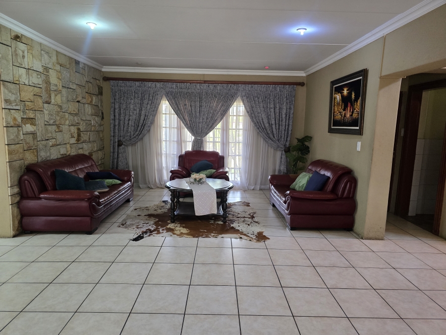 7 Bedroom Property for Sale in Cultura Park Gauteng