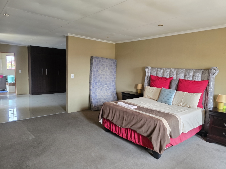 7 Bedroom Property for Sale in Cultura Park Gauteng