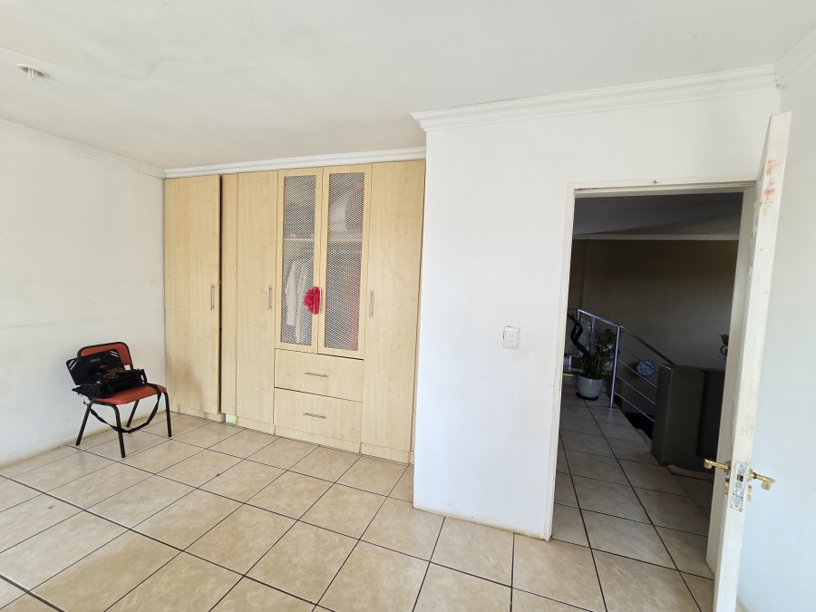 7 Bedroom Property for Sale in Cultura Park Gauteng
