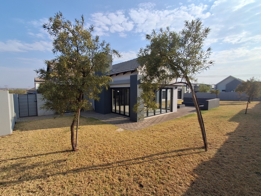 4 Bedroom Property for Sale in Midstream Meadows Gauteng