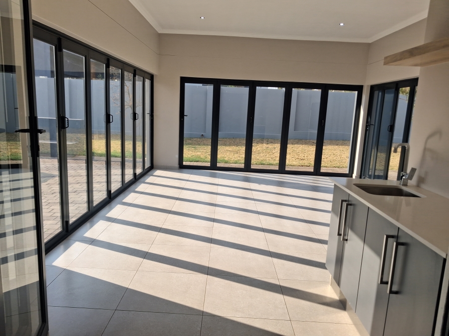 4 Bedroom Property for Sale in Midstream Meadows Gauteng