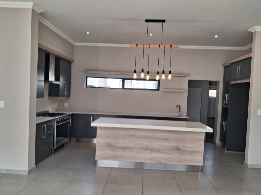 4 Bedroom Property for Sale in Midstream Meadows Gauteng