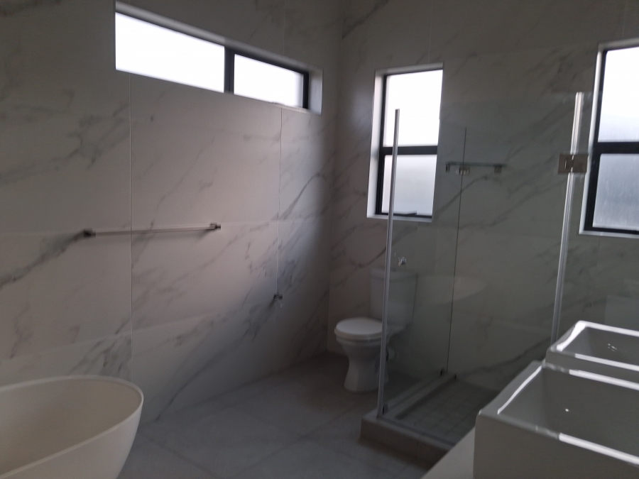 4 Bedroom Property for Sale in Midstream Meadows Gauteng