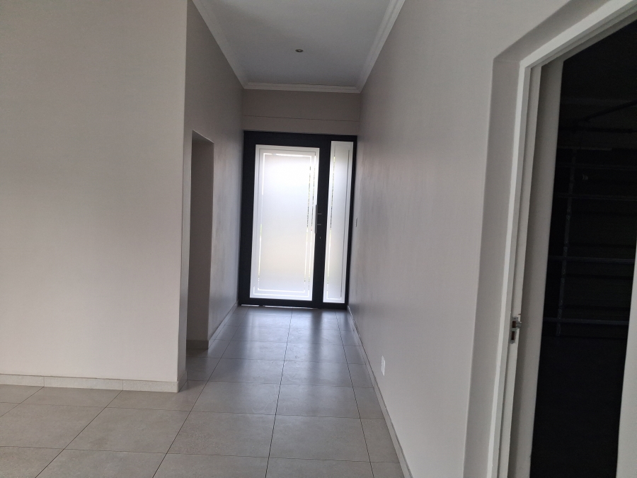 4 Bedroom Property for Sale in Midstream Meadows Gauteng