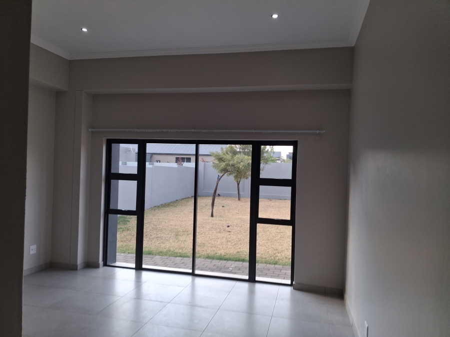 4 Bedroom Property for Sale in Midstream Meadows Gauteng