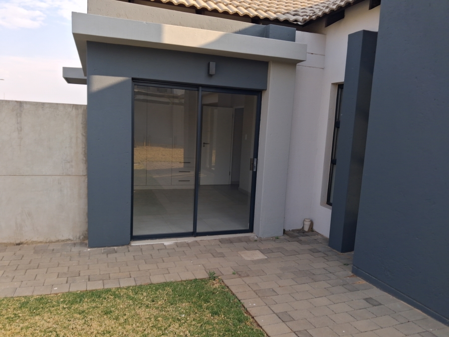 4 Bedroom Property for Sale in Midstream Meadows Gauteng