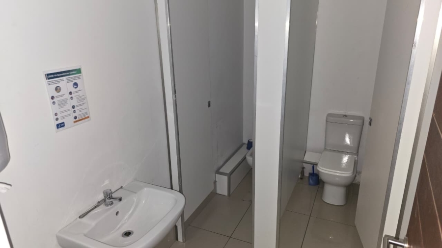 To Let commercial Property for Rent in Die Hoewes Gauteng