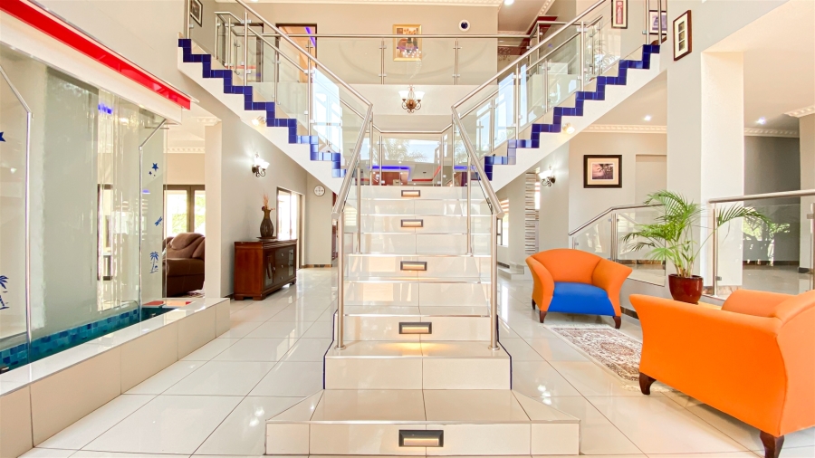 5 Bedroom Property for Sale in Blue Valley Golf Estate Gauteng