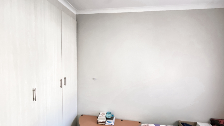 2 Bedroom Property for Sale in Erand Gardens Gauteng