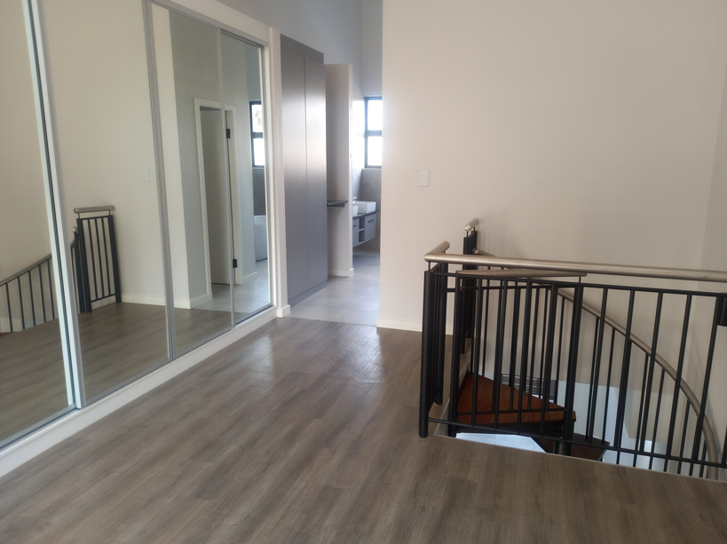 1 Bedroom Property for Sale in Maroelana Gauteng