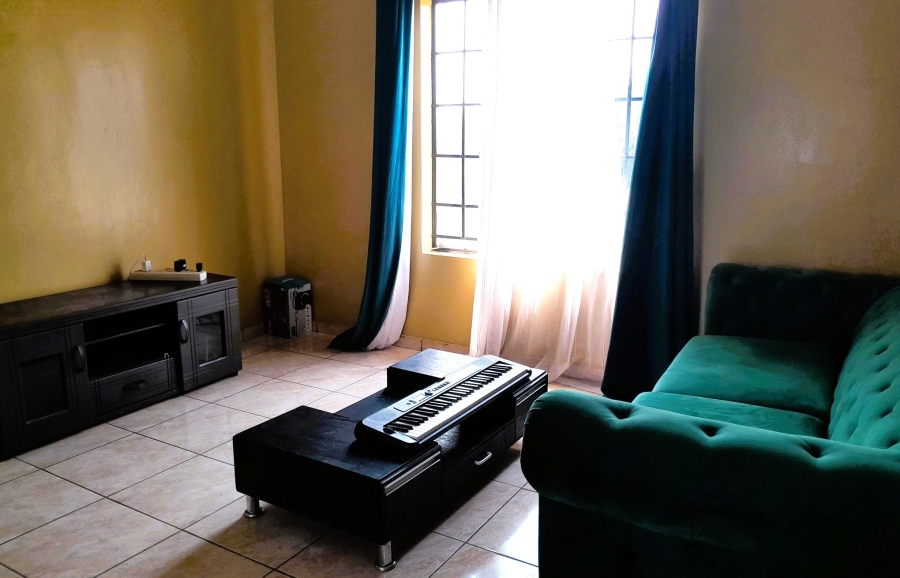 2 Bedroom Property for Sale in Noordwyk Gauteng