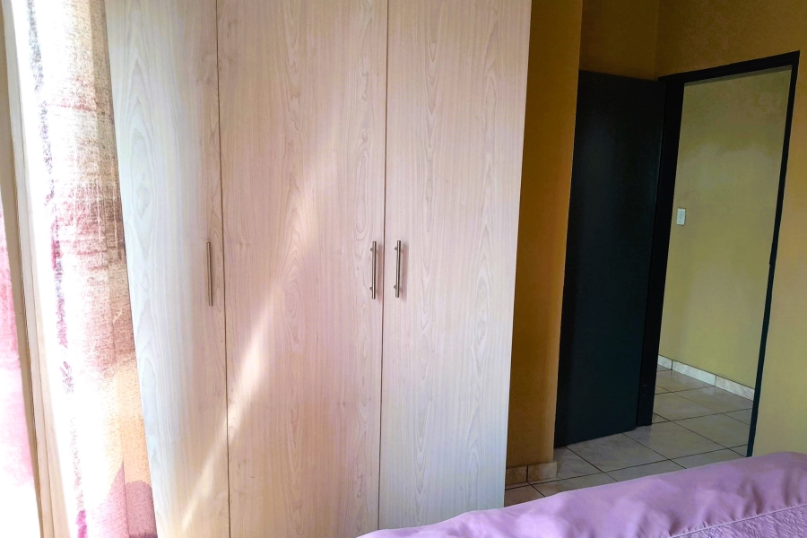 2 Bedroom Property for Sale in Noordwyk Gauteng
