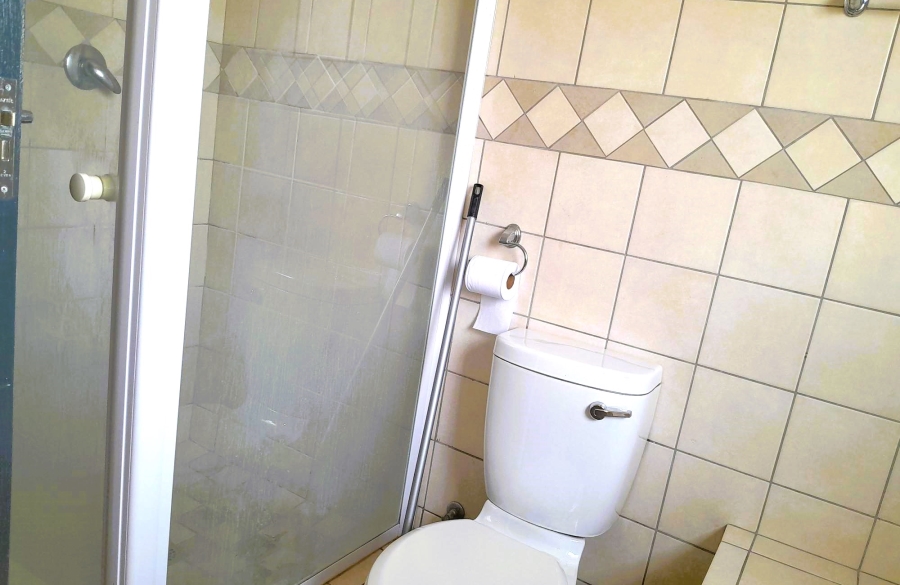 2 Bedroom Property for Sale in Noordwyk Gauteng
