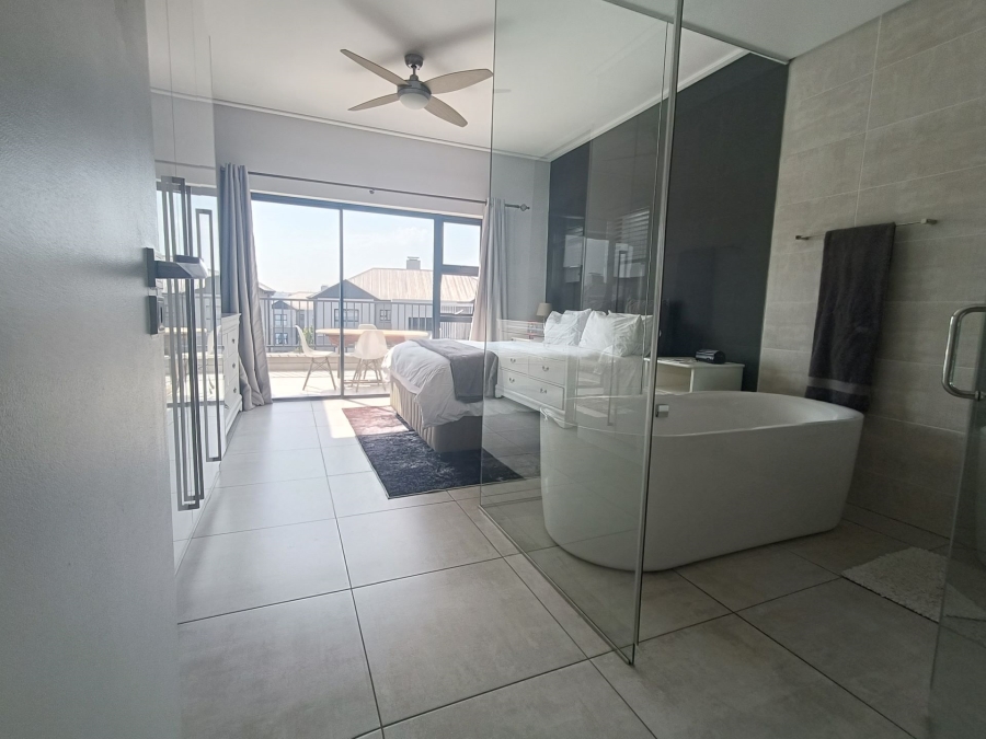 2 Bedroom Property for Sale in The Polofields Gauteng