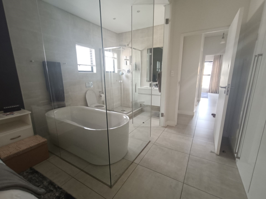 2 Bedroom Property for Sale in The Polofields Gauteng