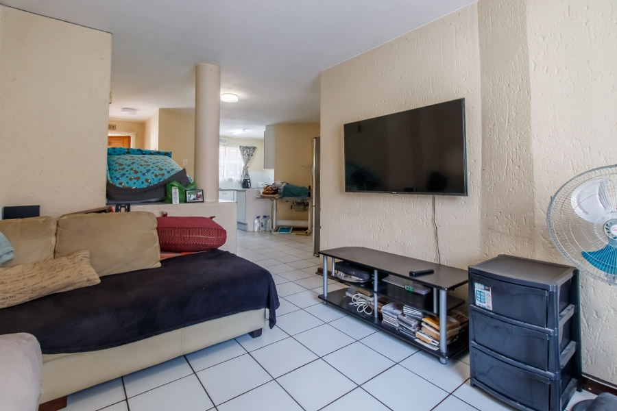 3 Bedroom Property for Sale in Vorna Valley Gauteng