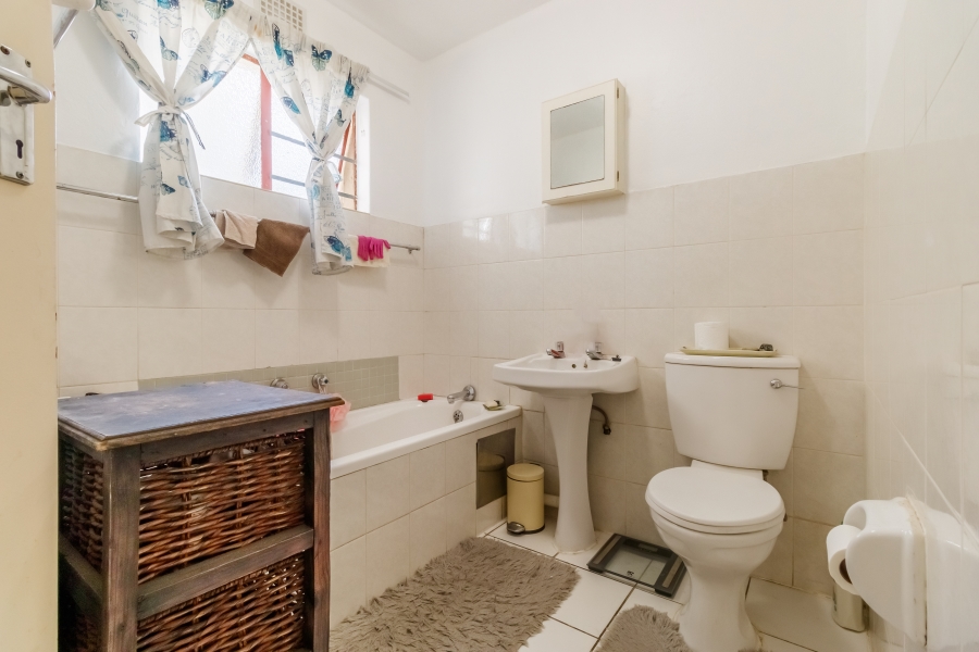 3 Bedroom Property for Sale in Vorna Valley Gauteng