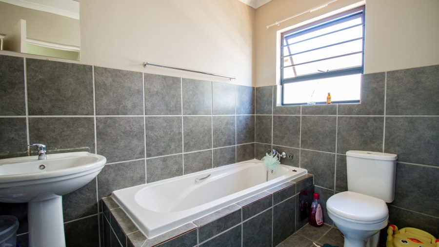 3 Bedroom Property for Sale in Summerset Gauteng