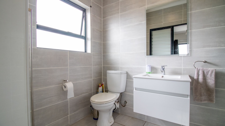 1 Bedroom Property for Sale in Waterfall Gauteng