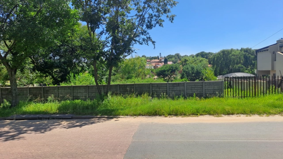 0 Bedroom Property for Sale in Country View Gauteng