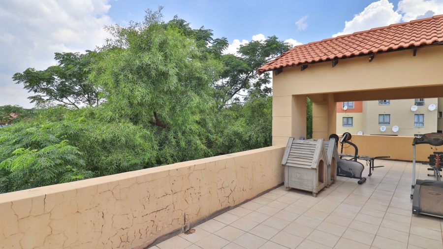 2 Bedroom Property for Sale in Erand Gardens Gauteng