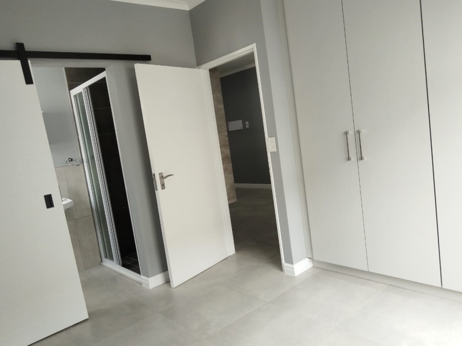 3 Bedroom Property for Sale in Glen Austin Gauteng