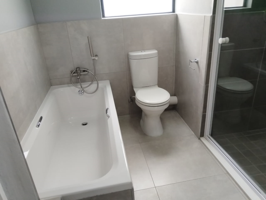 3 Bedroom Property for Sale in Glen Austin Gauteng