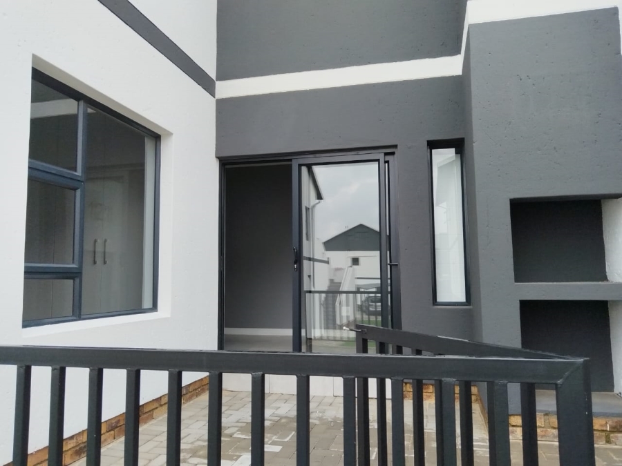 3 Bedroom Property for Sale in Glen Austin Gauteng