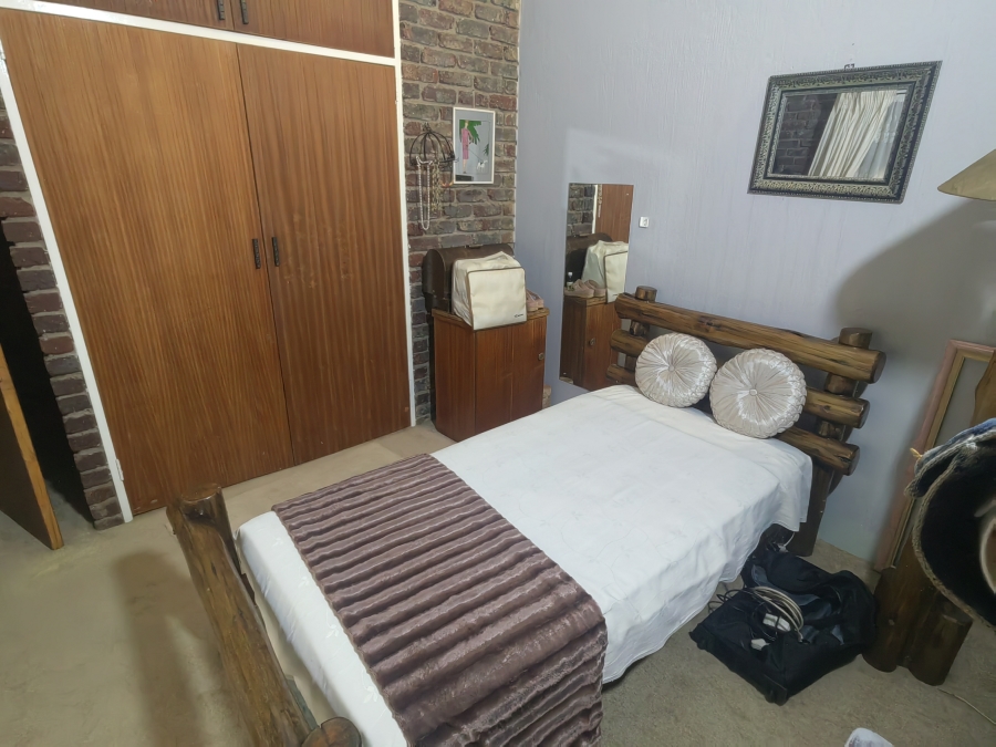 4 Bedroom Property for Sale in Overkruin Gauteng