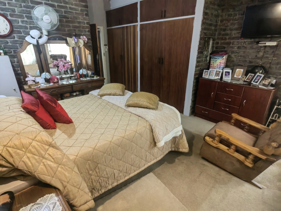 4 Bedroom Property for Sale in Overkruin Gauteng